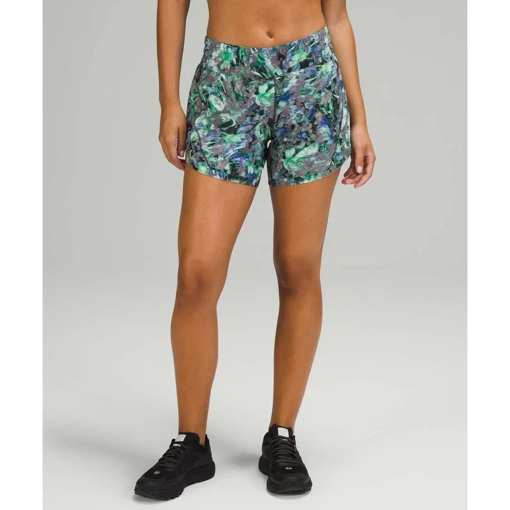 4PC- Lululemon Lululemon Track That Mid-Rise Short 5